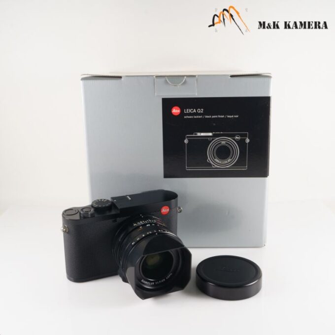 Leica Q2 Black Digital Compact Camera (19050)